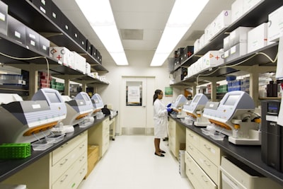 Binocular Biological Microscope